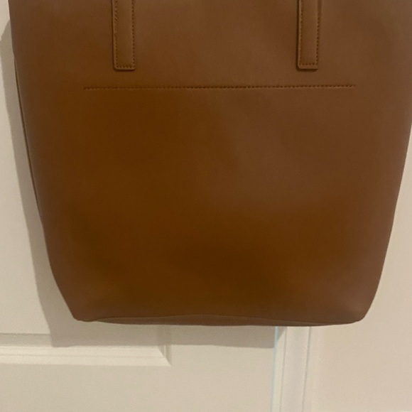 Large Tote 15 x 15” , Excel. Cond. - Picture 6 of 10